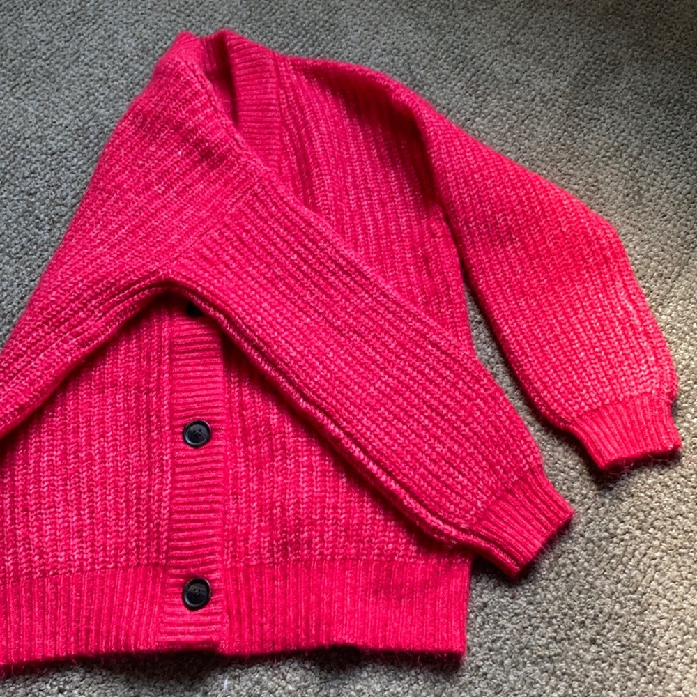 Universal Thread Sweater - Picture 4 of 9
